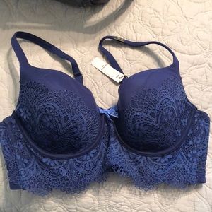 Body by Victoria Demi-buste